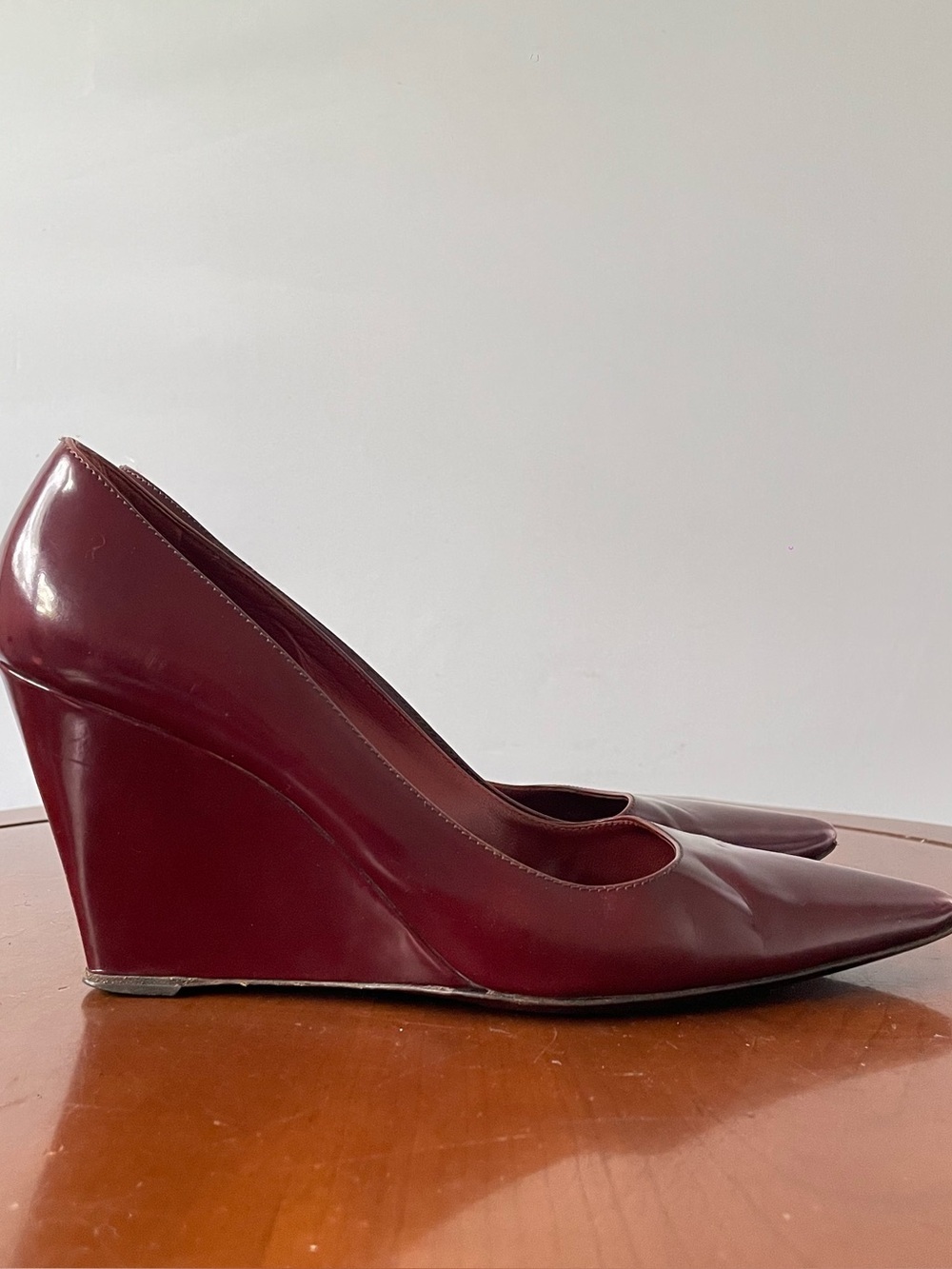Prada pointed-toe leather wedge pumps | EU 37